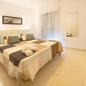 la-ladera-el-medano-beach-apartment.adeje-hotels.com/